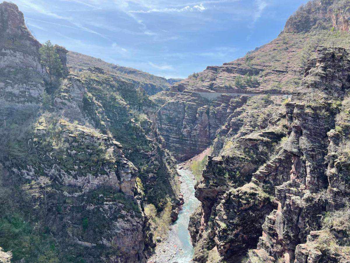 Gite De La Mairie Des Gorges De Daluis Екстериор снимка